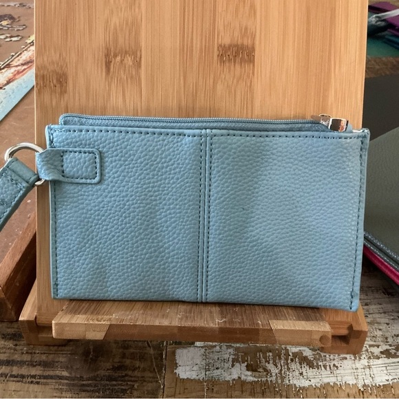 Jewell by Thirty One Wristlet,  Brand New! - Picture 3 of 4